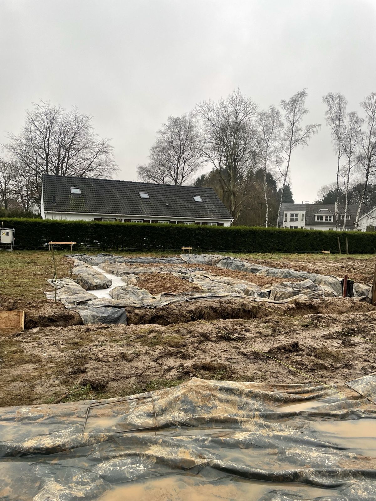 Terrassement et fouilles des fondations sous bâches